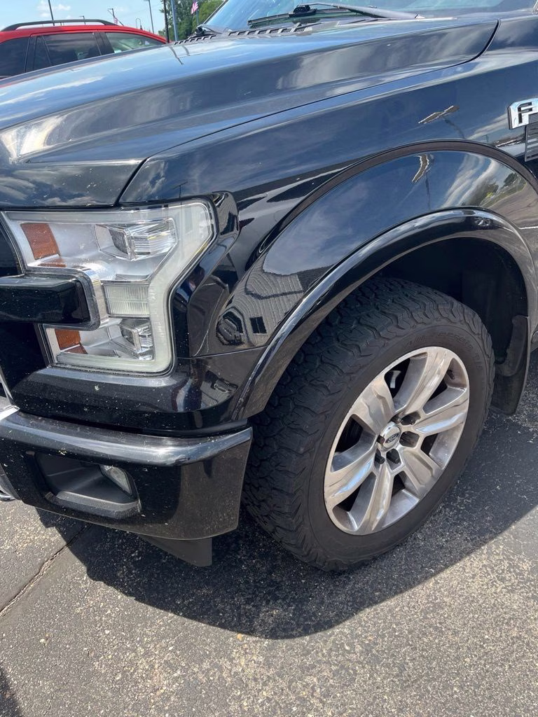 2017 Shadow Black Ford F-150 Platinum w/Tech / Tow / 360 Camera 4X4 Truck