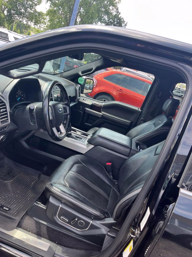 2017 Shadow Black Ford F-150 Platinum w/Tech / Tow / 360 Camera 4X4 Truck