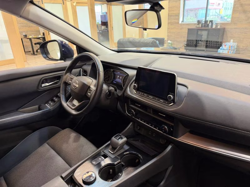 2025 Nissan Rogue SV Sport Utility 4D AWD