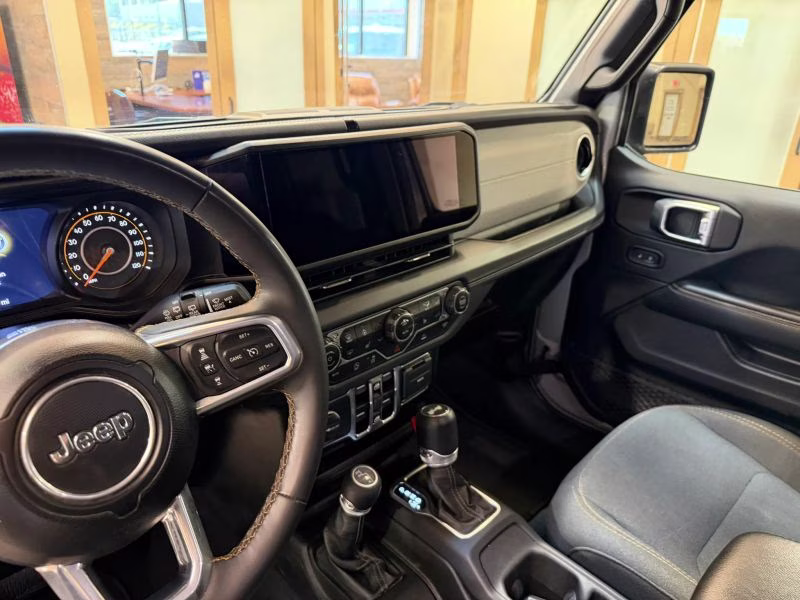 2024 Jeep Wrangler 4 Door Sahara Sport Utility 4D 4X4
