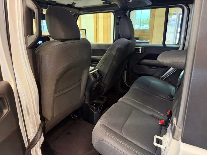 2024 Jeep Wrangler 4 Door Sahara Sport Utility 4D 4X4