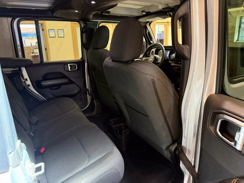 2024 Jeep Wrangler 4 Door Sahara Sport Utility 4D 4X4