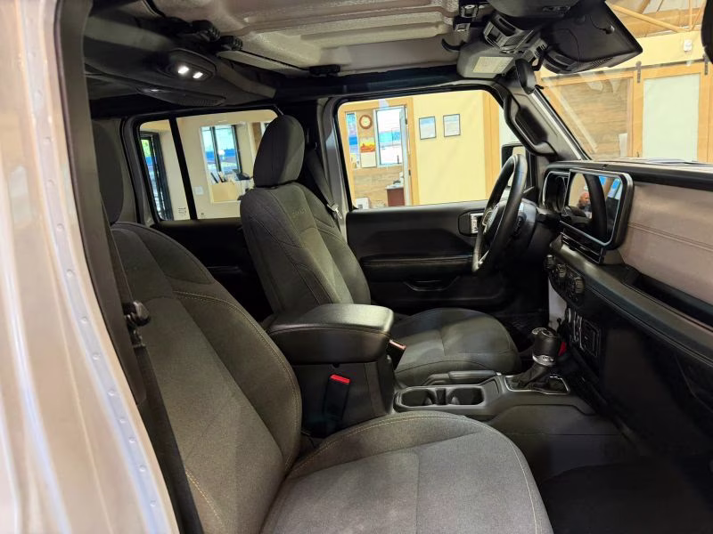 2024 Jeep Wrangler 4 Door Sahara Sport Utility 4D 4X4