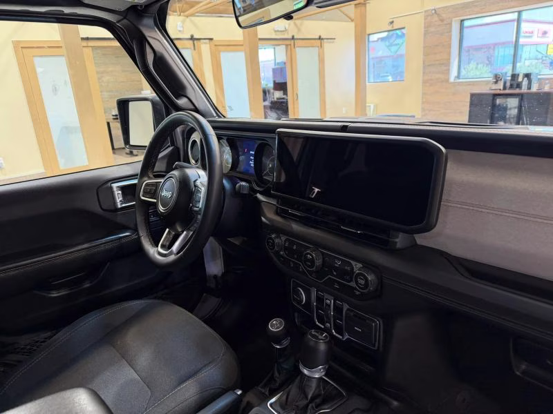 2024 Jeep Wrangler 4 Door Sahara Sport Utility 4D 4X4