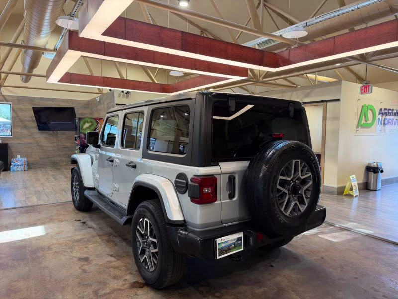 2024 Jeep Wrangler 4 Door Sahara Sport Utility 4D 4X4