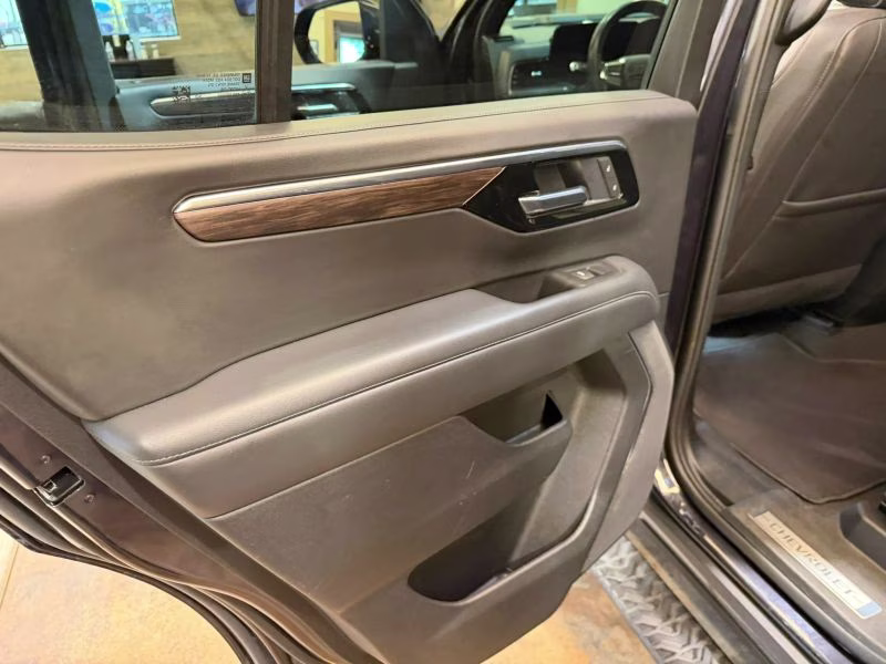 2025 Chevrolet Tahoe Z71 Sport Utility 4D 4X4
