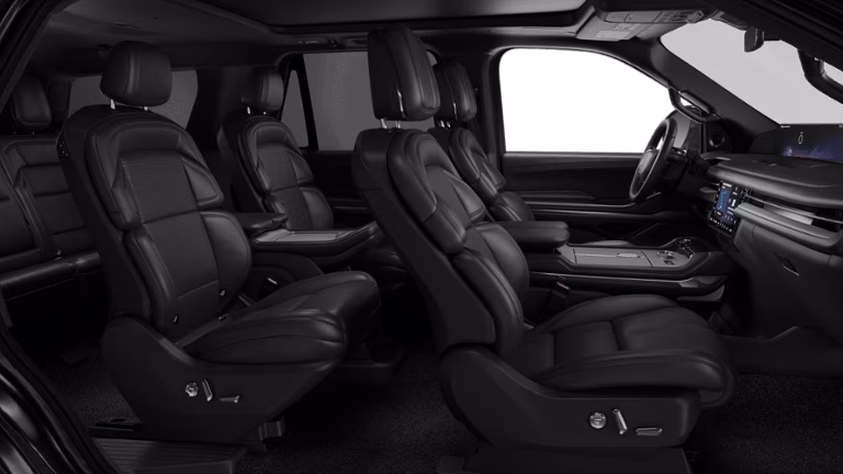 2027 Infinite Black Metallic Clearcoat Lincoln Navigator Reserve 4X4 SUV