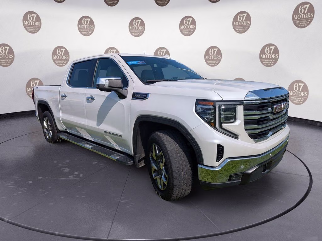 2023 White Frost Tricoat GMC Sierra 1500 SLT 4X4 Truck