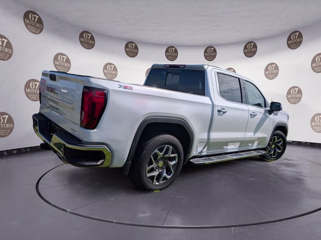 2023 White Frost Tricoat GMC Sierra 1500 SLT 4X4 Truck
