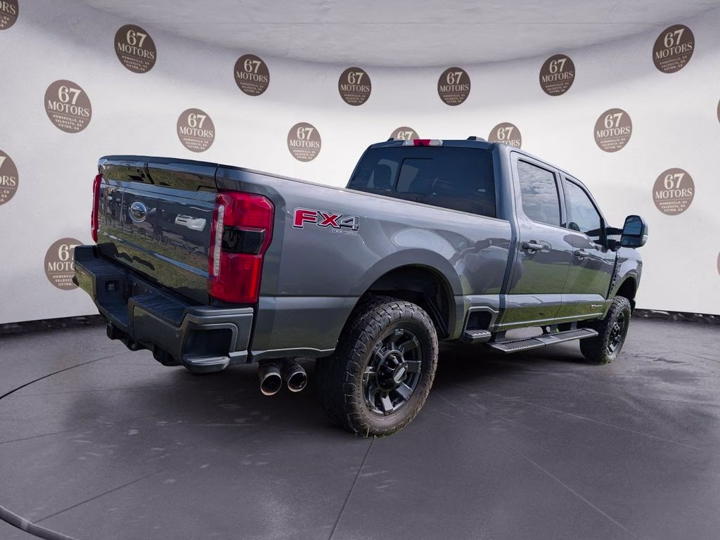 2023 Gray Metallic Ford Super Duty F-250 SRW Lariat 4X4 Truck