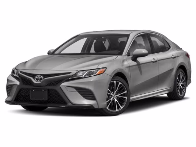 2018 Celestial Silver Metallic Toyota Camry SE FWD Sedan
