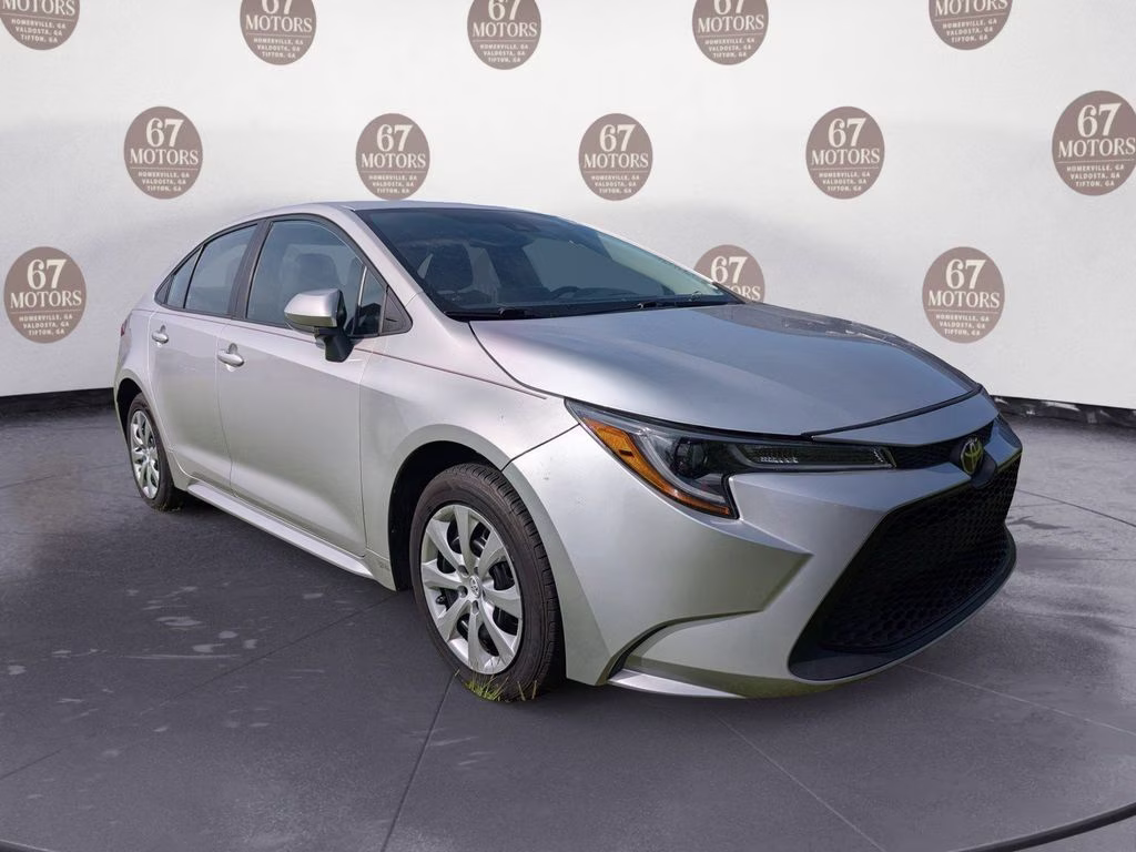 2022 Classic Silver Metallic Toyota Corolla LE FWD Sedan