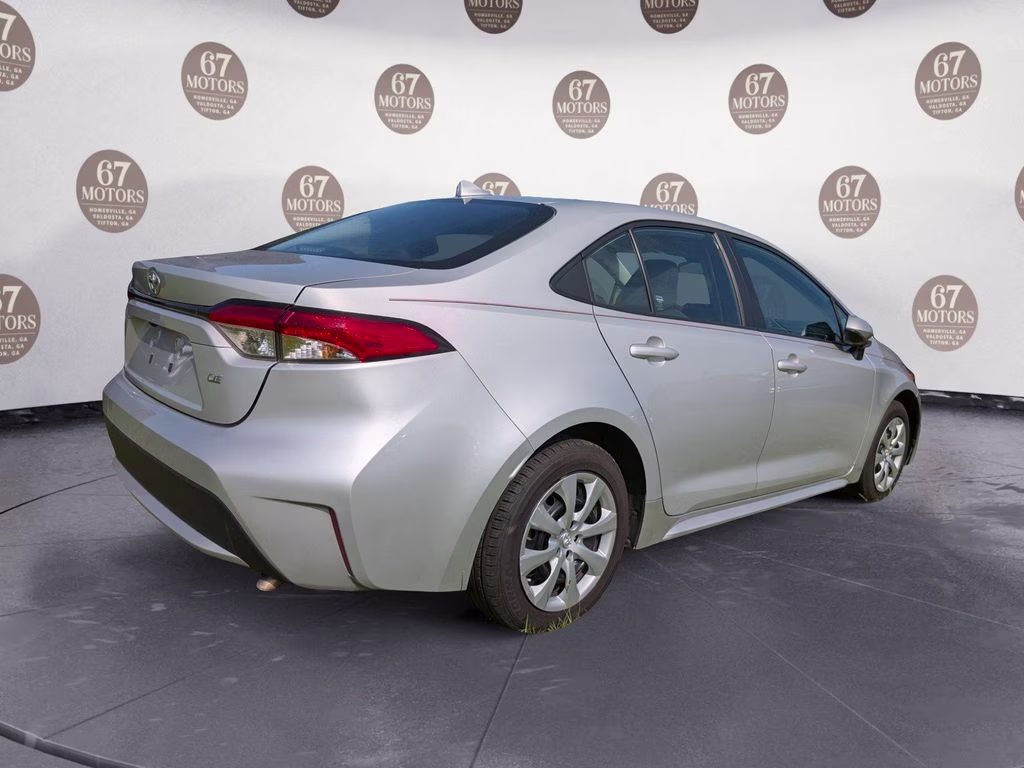 2022 Classic Silver Metallic Toyota Corolla LE FWD Sedan