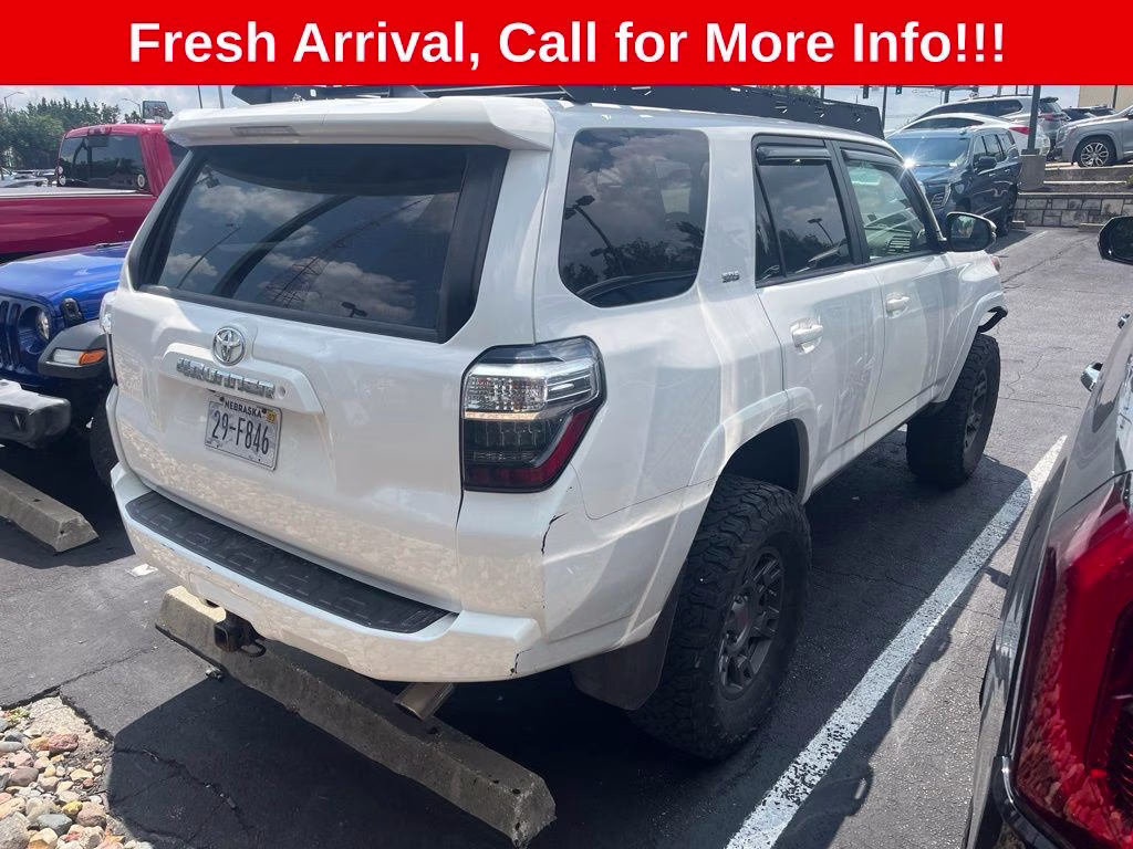 2019 Blizzard Pearl Toyota 4Runner SR5 Premium 4X4 SUV