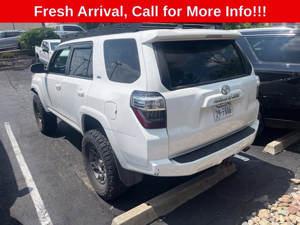 2019 Blizzard Pearl Toyota 4Runner SR5 Premium 4X4 SUV