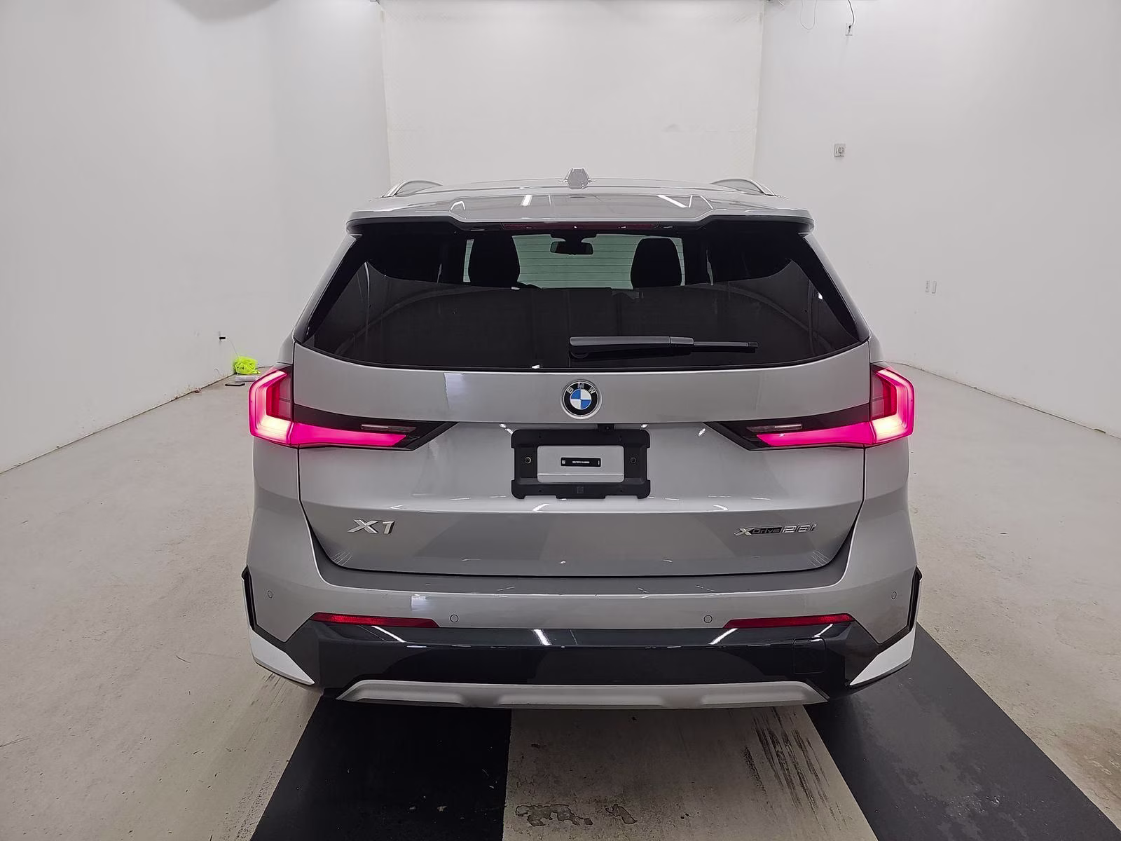 2025 Space Silver Metallic BMW X1 xDrive28i AWD SUV