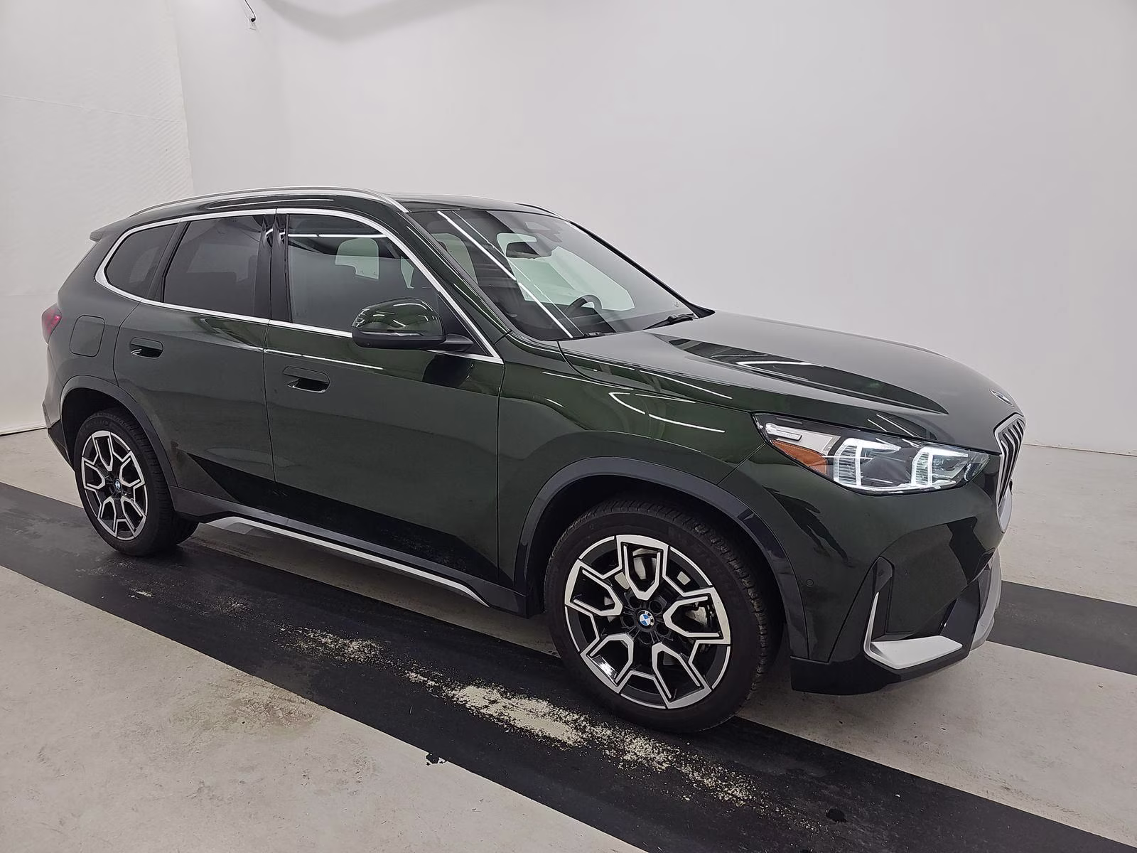 2025 San Remo Green Metallic BMW X1 xDrive28i AWD SUV