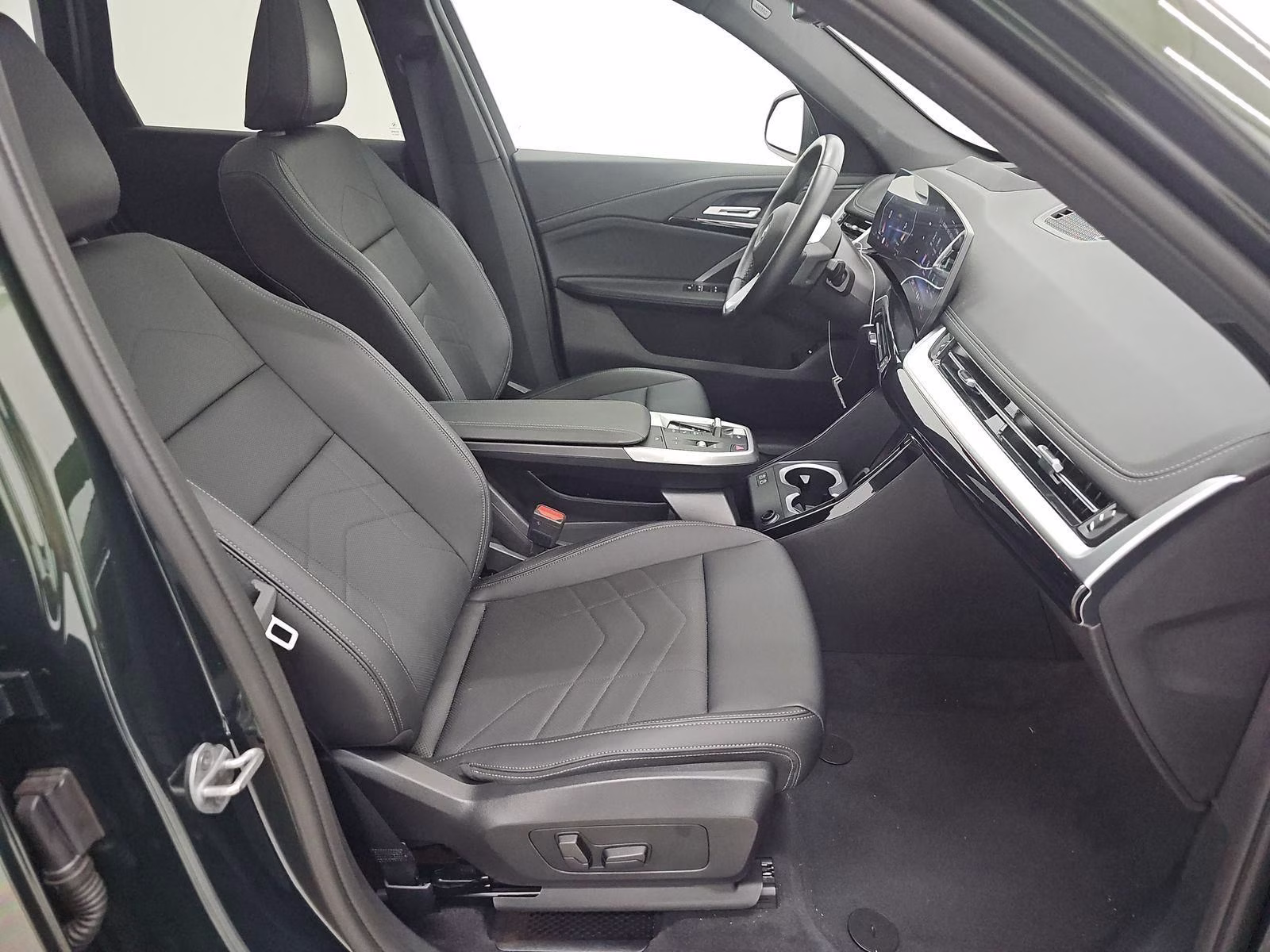 2025 San Remo Green Metallic BMW X1 xDrive28i AWD SUV