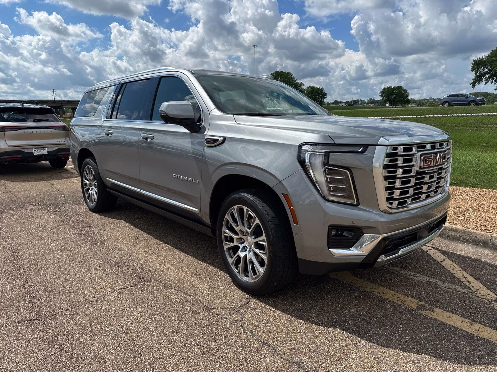2025 Sterling Metallic GMC Yukon XL Denali RWD SUV