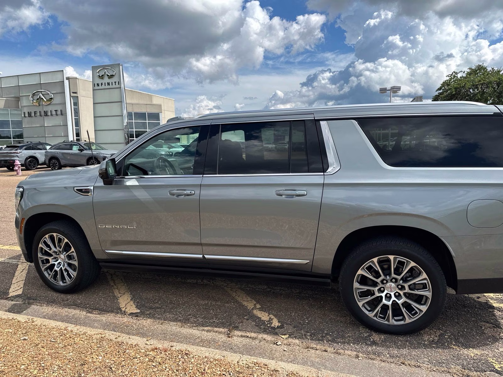 2025 Sterling Metallic GMC Yukon XL Denali RWD SUV