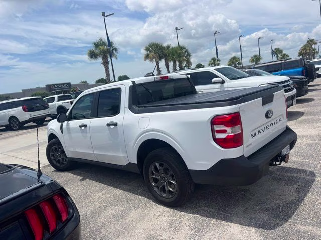 2025 Oxford White Ford Maverick XLT AWD Truck