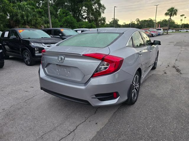 2018 Lunar Silver Metallic Honda Civic EX-L FWD Sedan