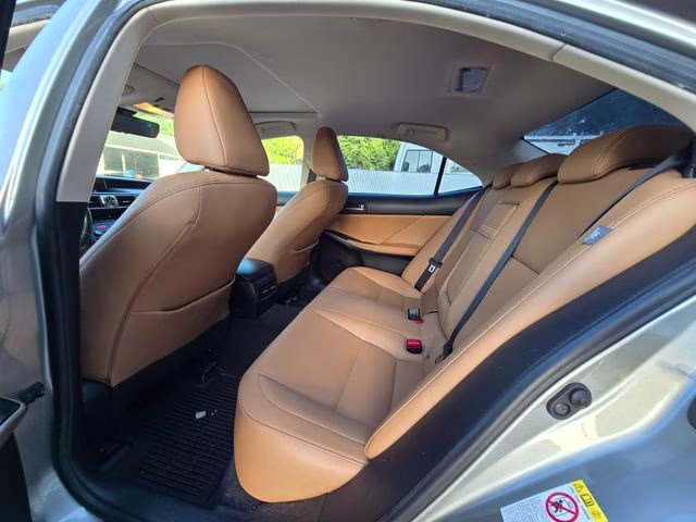 2018 Silver Lexus IS 300 RWD Sedan