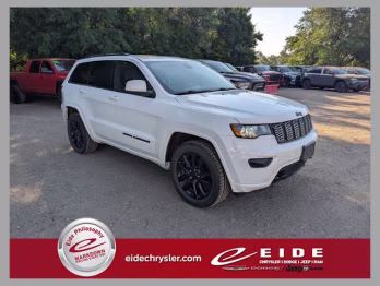 2019 Bright White Clearcoat Jeep Grand Cherokee Altitude 4X4 SUV