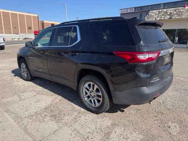 2019 Mosaic Black Metallic Chevrolet Traverse LT FWD SUV