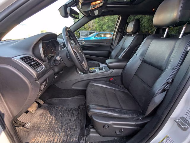 2019 Bright White Clearcoat Jeep Grand Cherokee Altitude 4X4 SUV