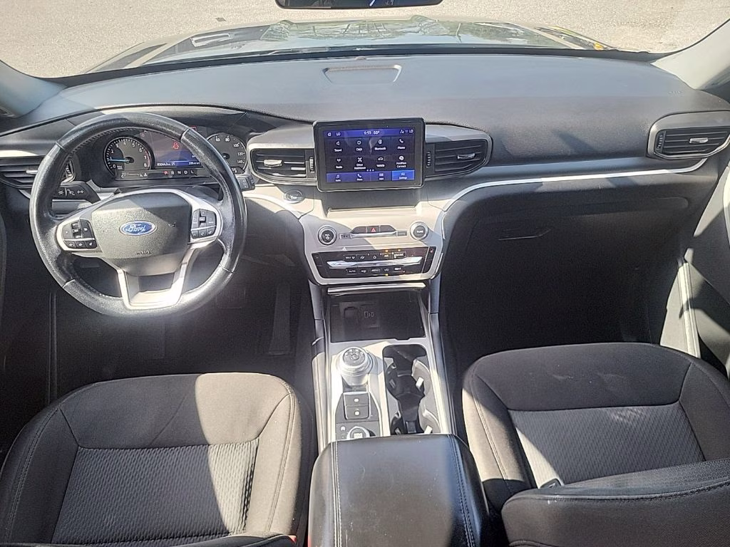 2022 Ford Explorer XLT 4X4 SUV