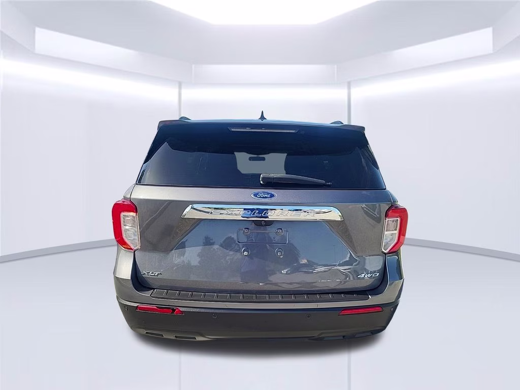 2022 Ford Explorer XLT 4X4 SUV