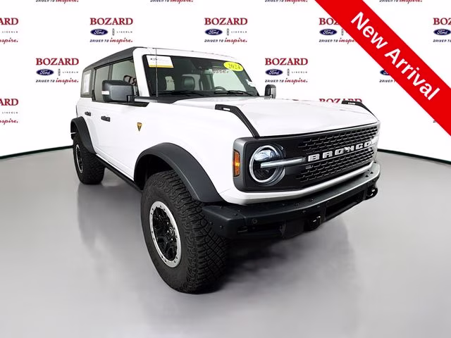2024 Oxford White Ford Bronco Badlands 4X4 SUV