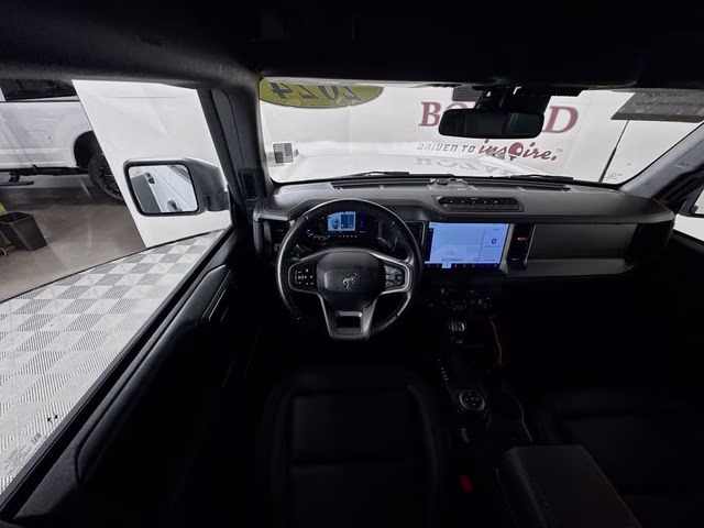 2024 Oxford White Ford Bronco Badlands 4X4 SUV