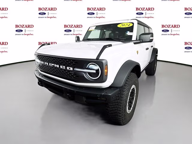 2024 Oxford White Ford Bronco Badlands 4X4 SUV