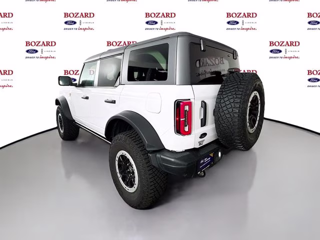 2024 Oxford White Ford Bronco Badlands 4X4 SUV