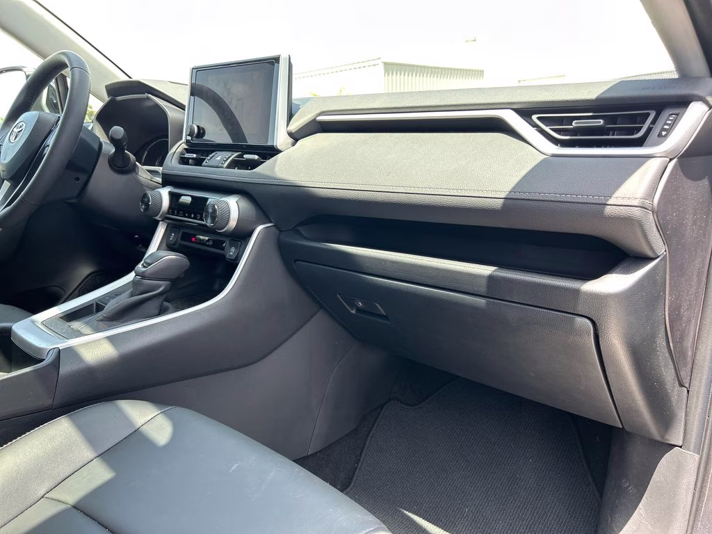 2025 Magnetic Gray Metallic Toyota RAV4 XLE Premium FWD SUV