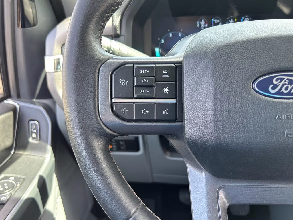 2024 Oxford White Ford F-150 XLT 4X4 Truck