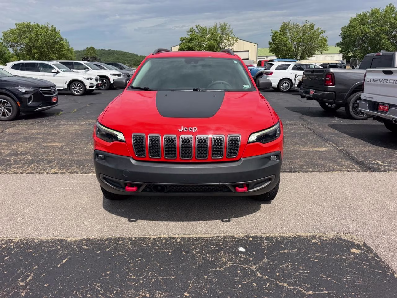 2021 Spitfire Orange Clearcoat Jeep Cherokee 4WD Trailhawk 4X4 SUV