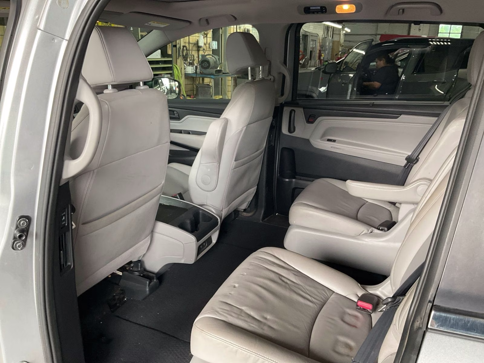 2018 Silver Honda Odyssey EX-L FWD Van