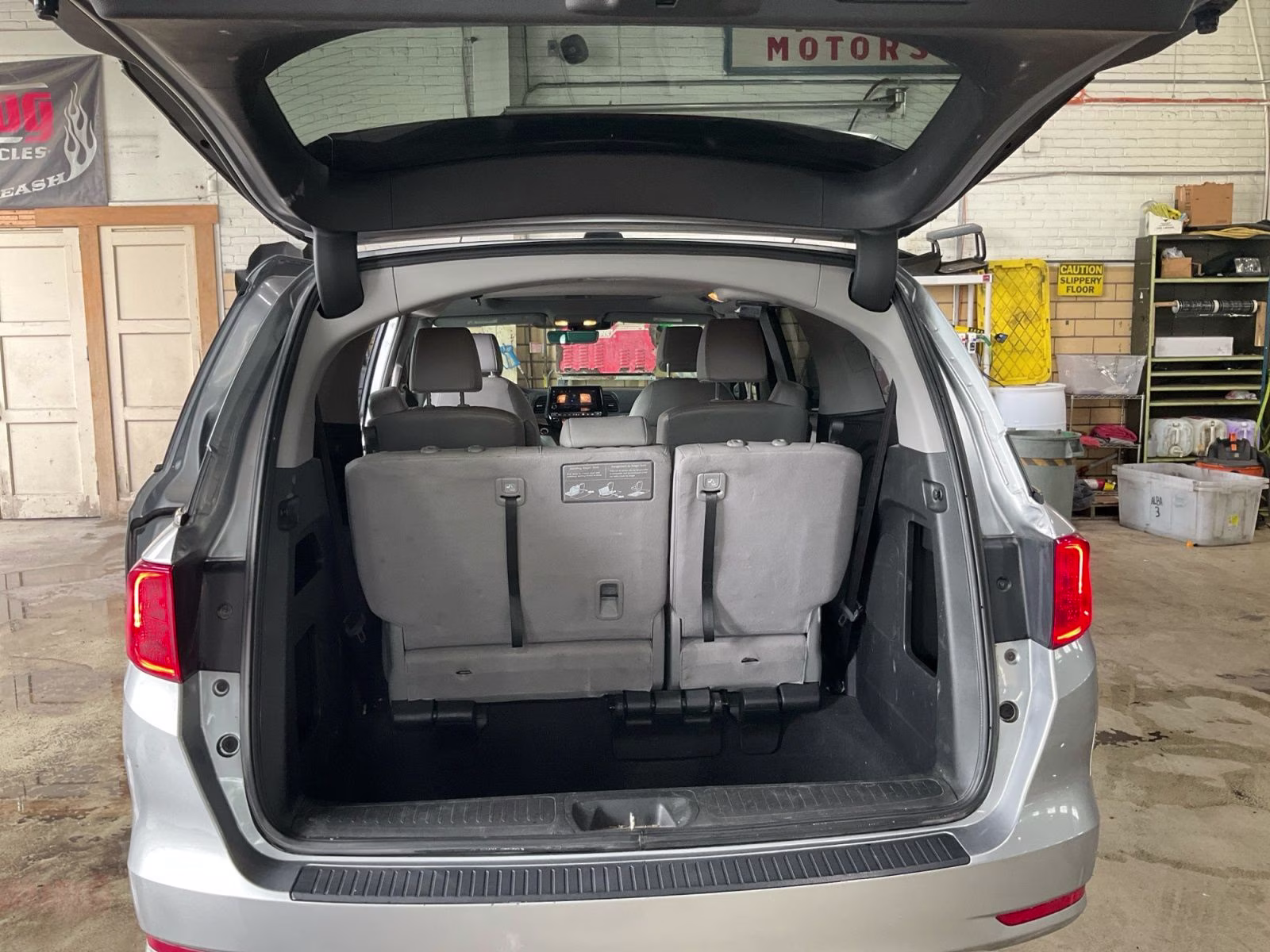 2018 Silver Honda Odyssey EX-L FWD Van