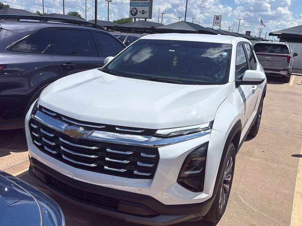 2025 Summit White Chevrolet Equinox FWD LT FWD SUV