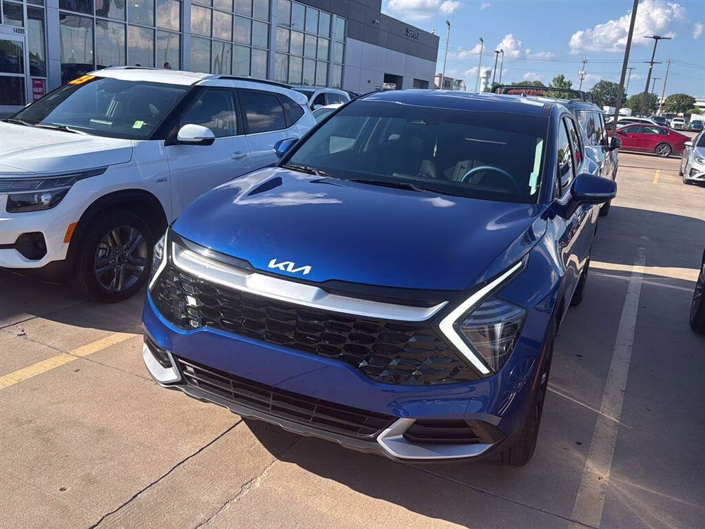 2024 Sapphire Blue Kia Sportage EX FWD SUV
