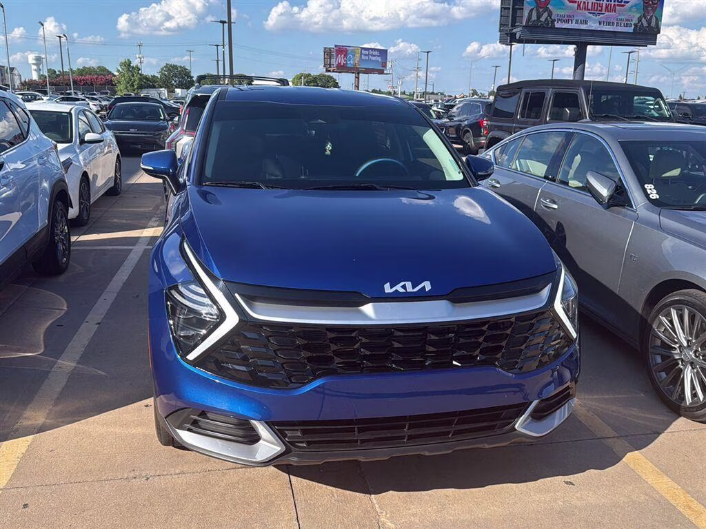 2024 Sapphire Blue Kia Sportage EX FWD SUV