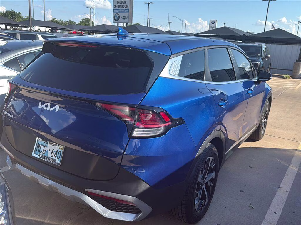 2024 Sapphire Blue Kia Sportage EX FWD SUV
