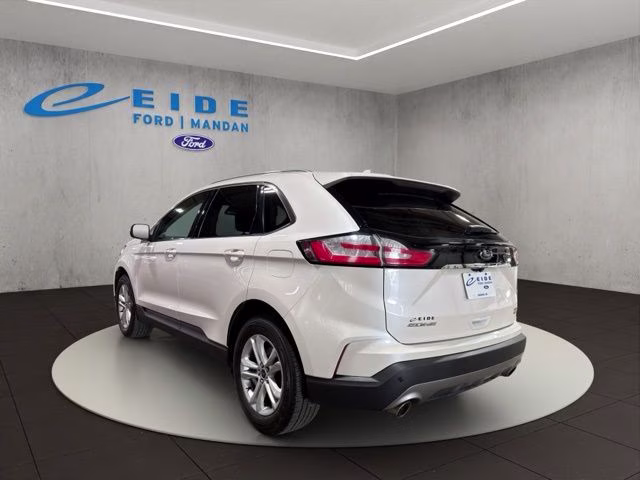 2019 White Platinum Clearcoat Metallic Ford Edge SEL AWD SUV