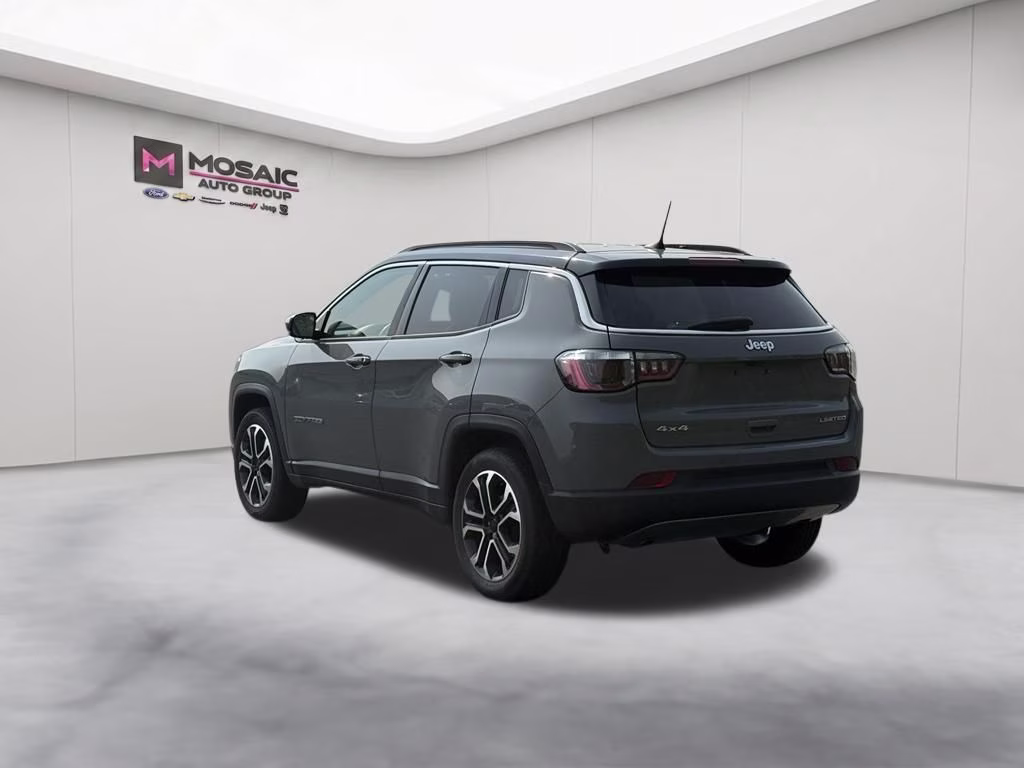 2024 Sting-Gray Clearcoat Jeep Compass Limited 4X4 SUV