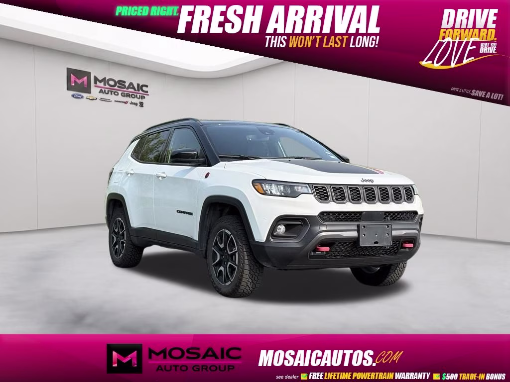 2026 Bright White Clearcoat Jeep Compass Trailhawk 4X4 SUV