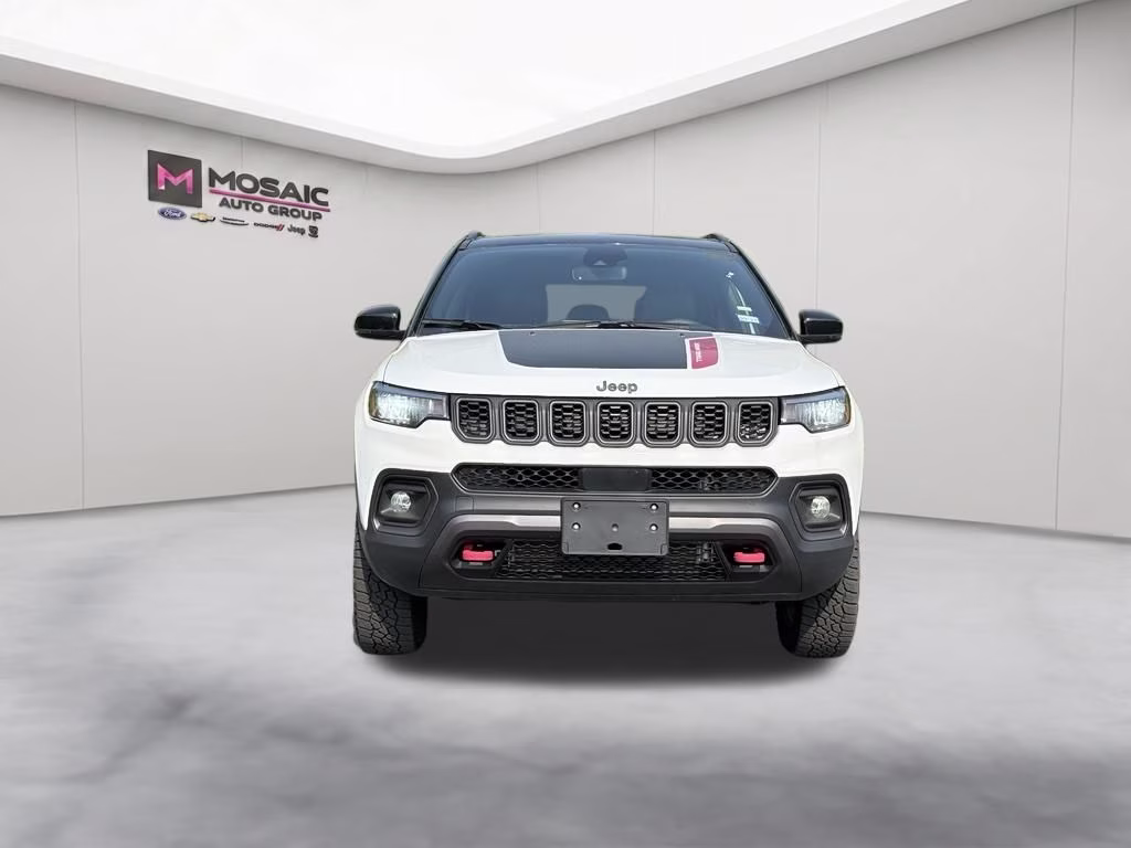 2026 Bright White Clearcoat Jeep Compass Trailhawk 4X4 SUV