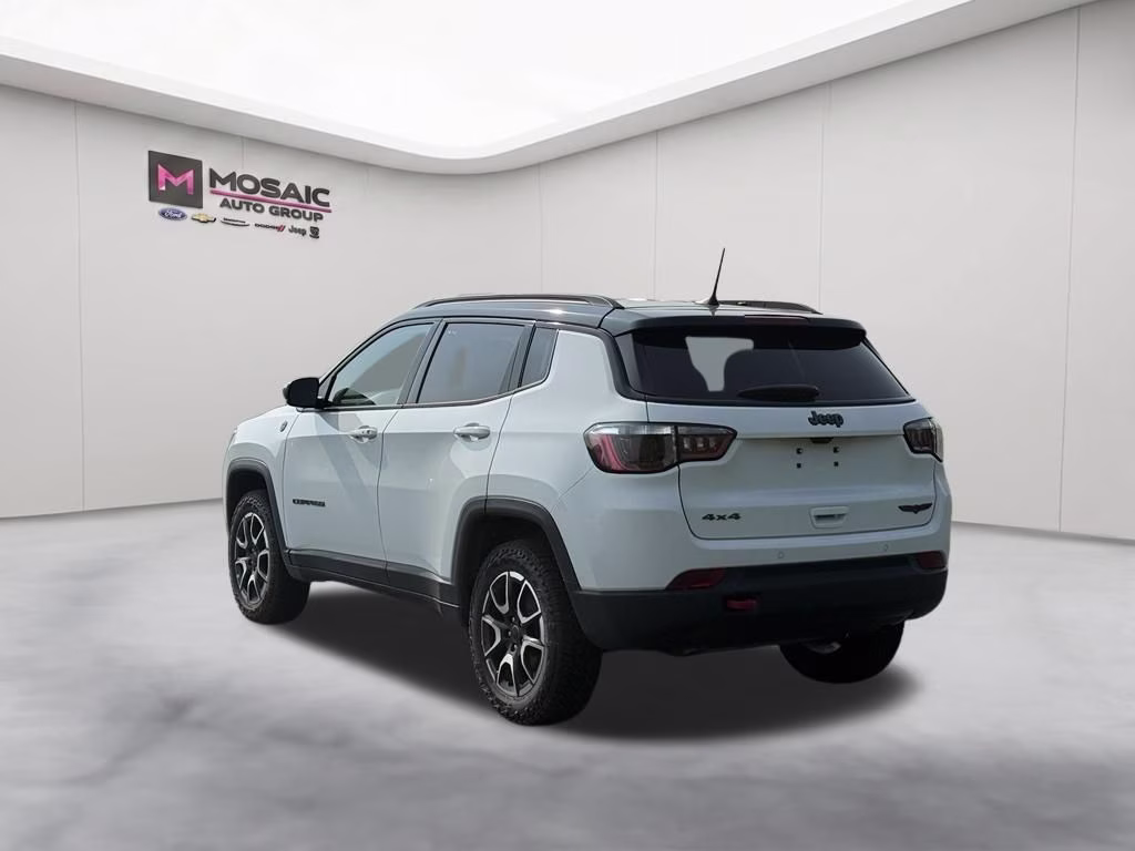 2026 Bright White Clearcoat Jeep Compass Trailhawk 4X4 SUV